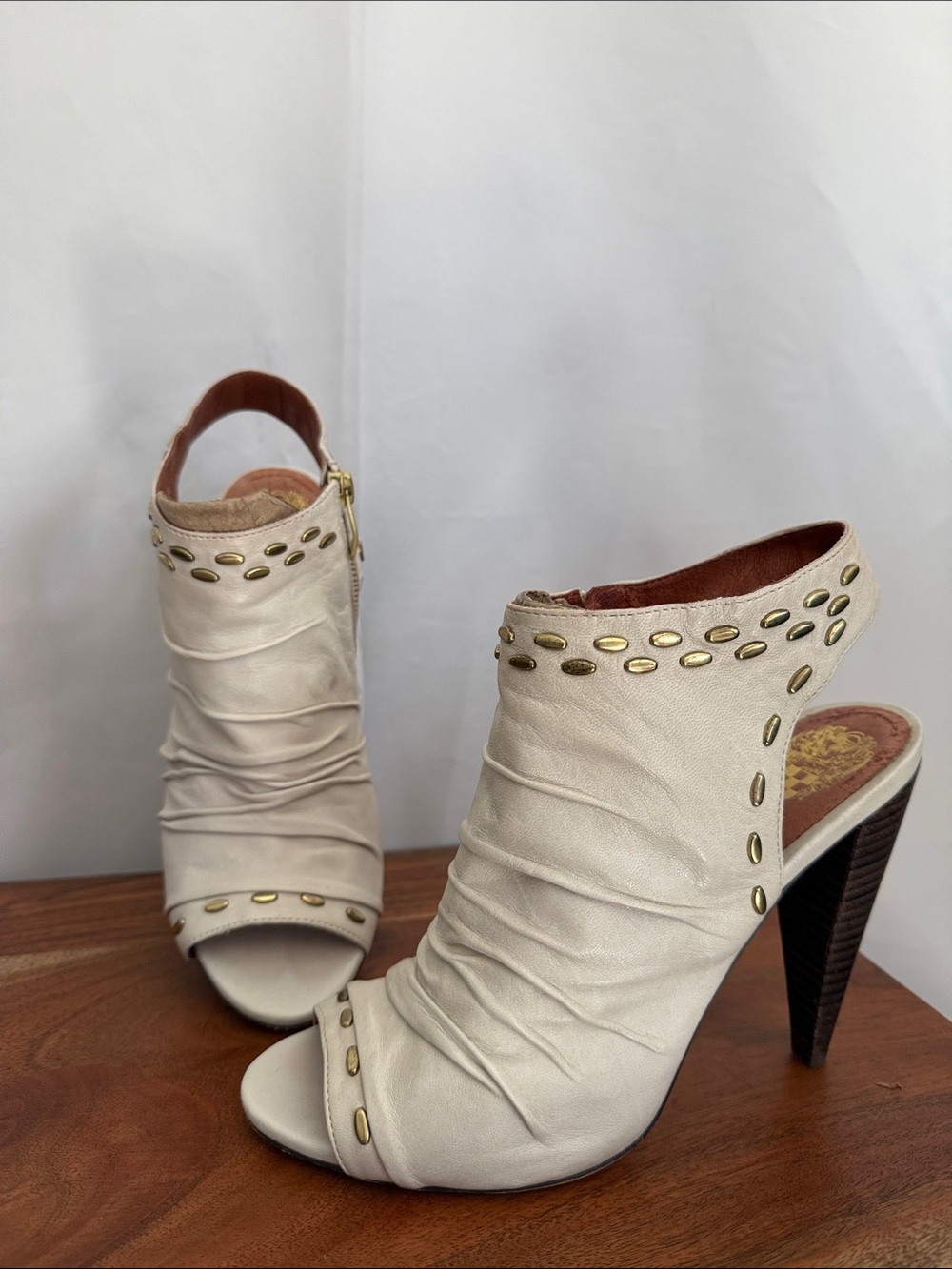 Vince Camuto 5” Heeled Open Toe Slingbacks